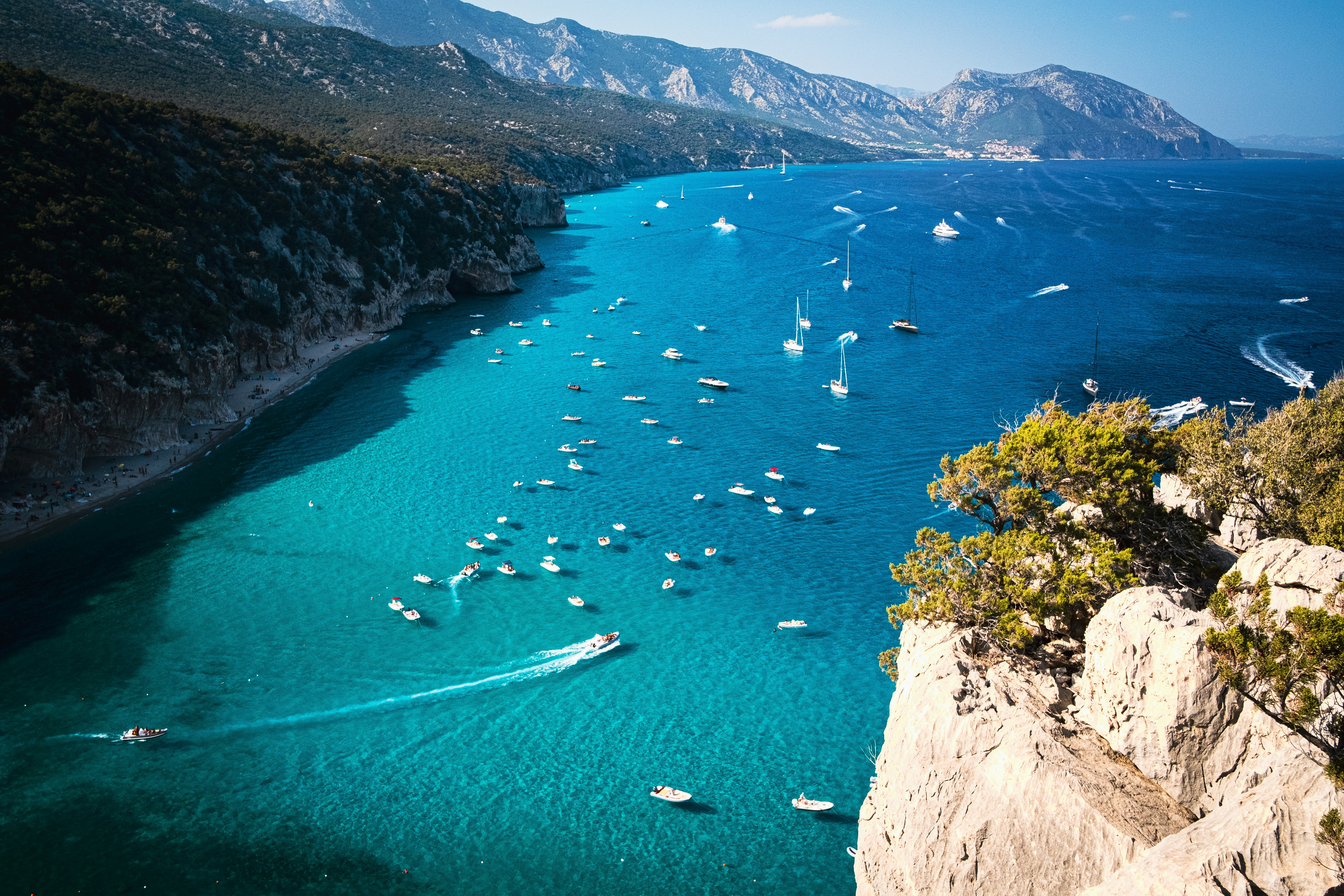 Palau, Sardinia 2025 Guide | Ferry to La Maddalena, Hidden Beaches & Local Food 